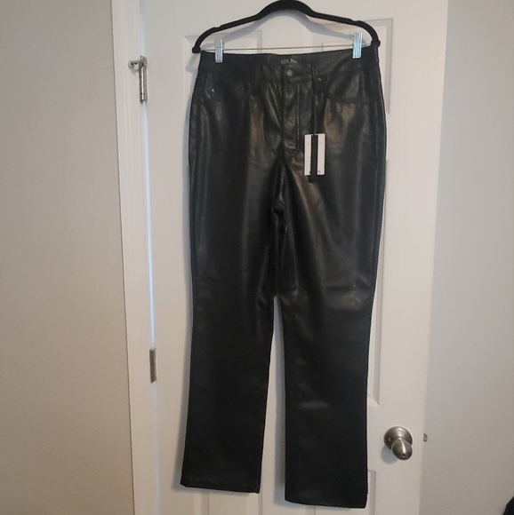 Judy Blue Plus Size HW Faux Leather Skinny Pants main image 0
